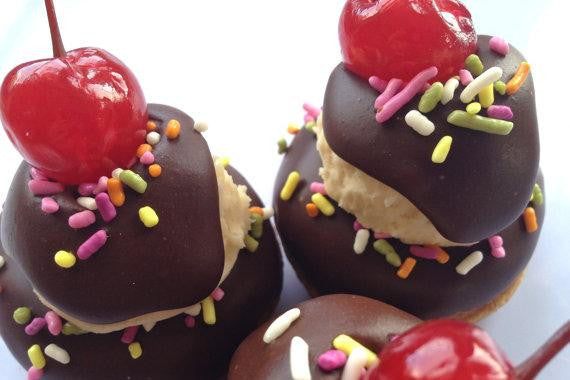 Vegan Banana Split Mini Cake Donuts