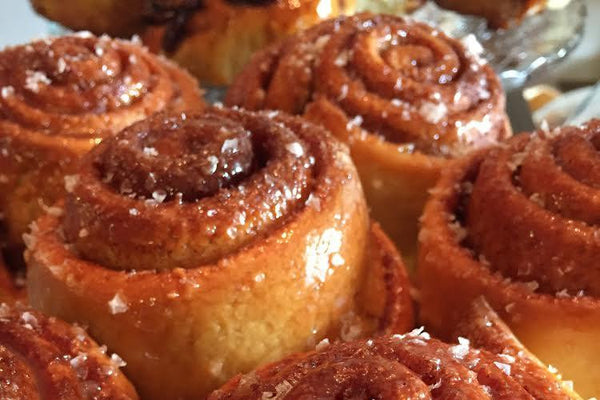 Organic Salted Caramel Cinnamon Rolls