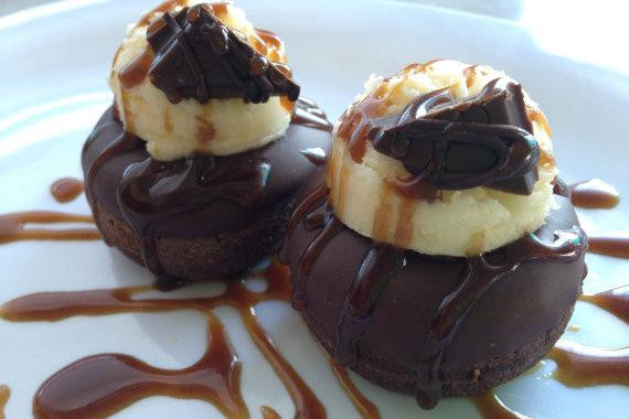 Vegan Salty Caramel O' Mini Cake Donuts